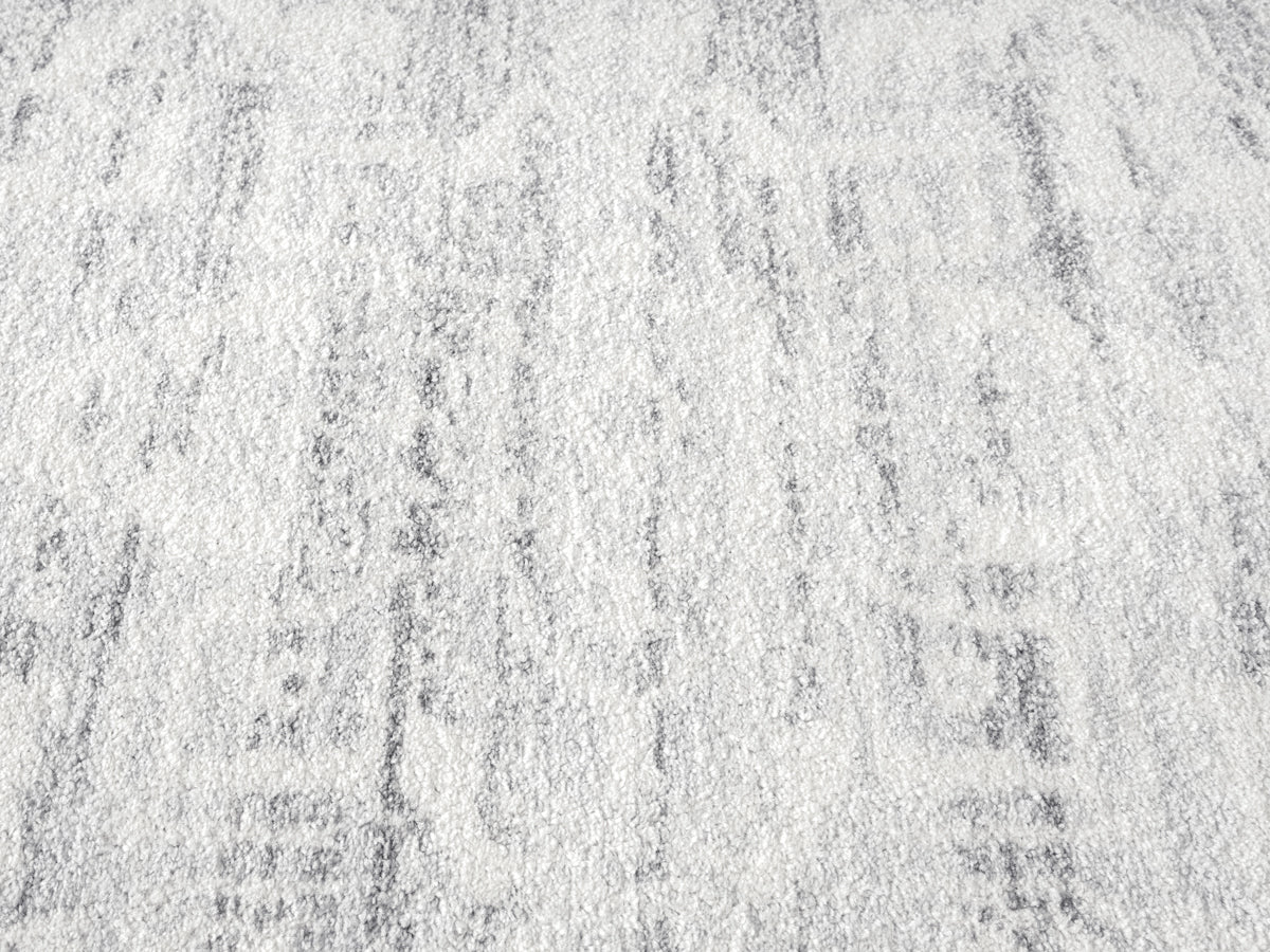 Andra Grey and Ivory Traditional Distressed Rug