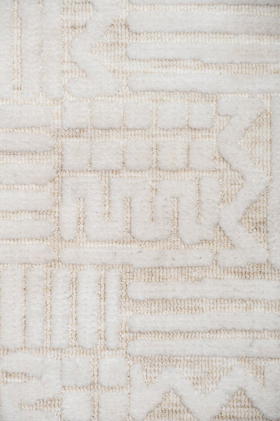 Kalinda Beige and Ivory Geometric Tribal Runner Rug