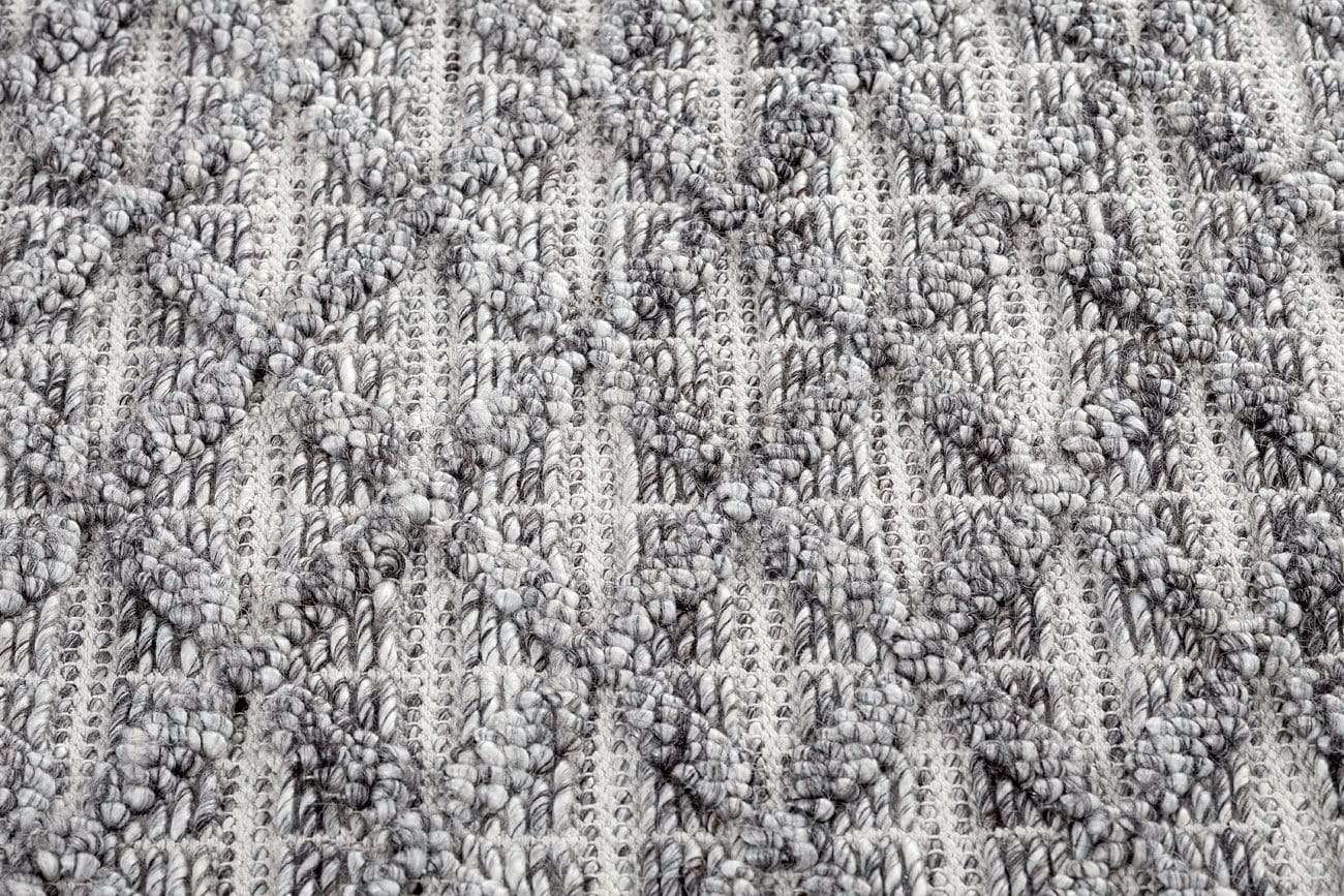 Mia Grey Lattice Wool Rug *NO RETURNS UNLESS FAULTY