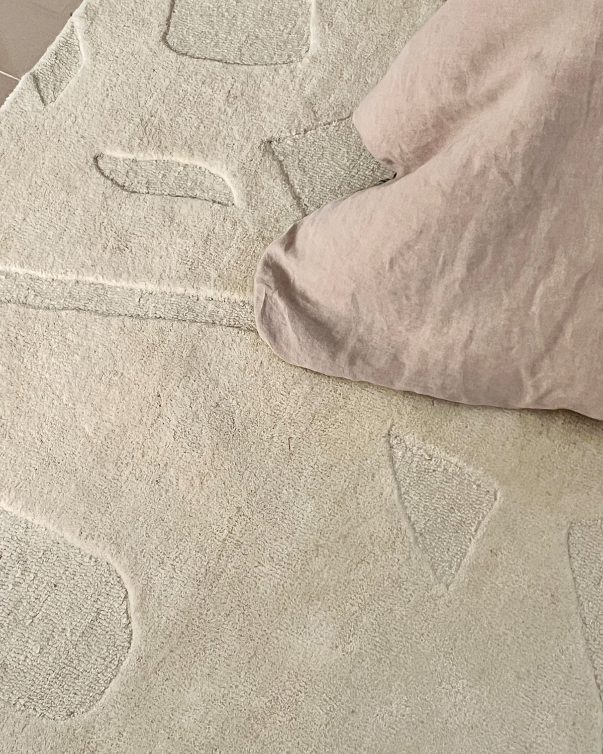 Arlette Cream Carved Wool Rug