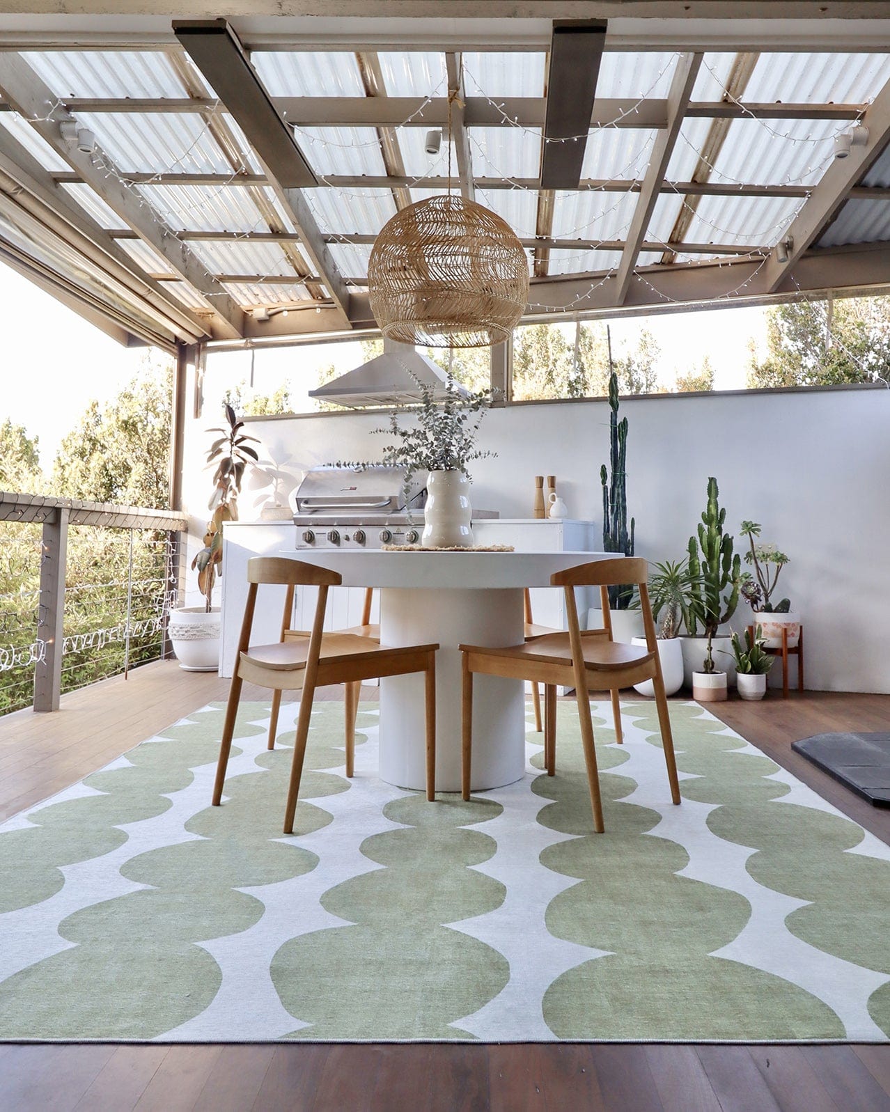 Brynne Green Ivory Indoor Outdoor Washable Rug