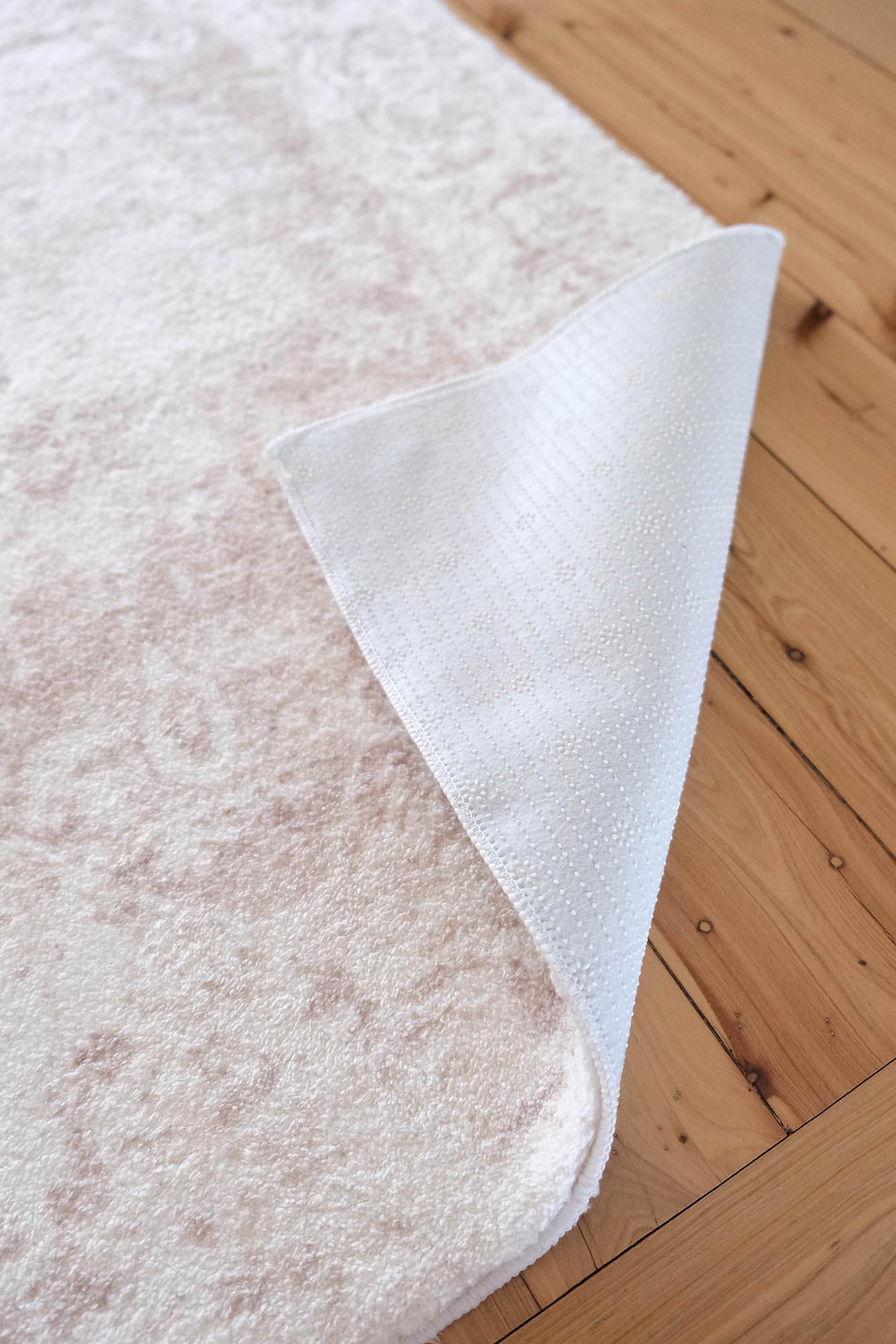 Cabanela Cream and Beige Distressed Washable Runner Rug