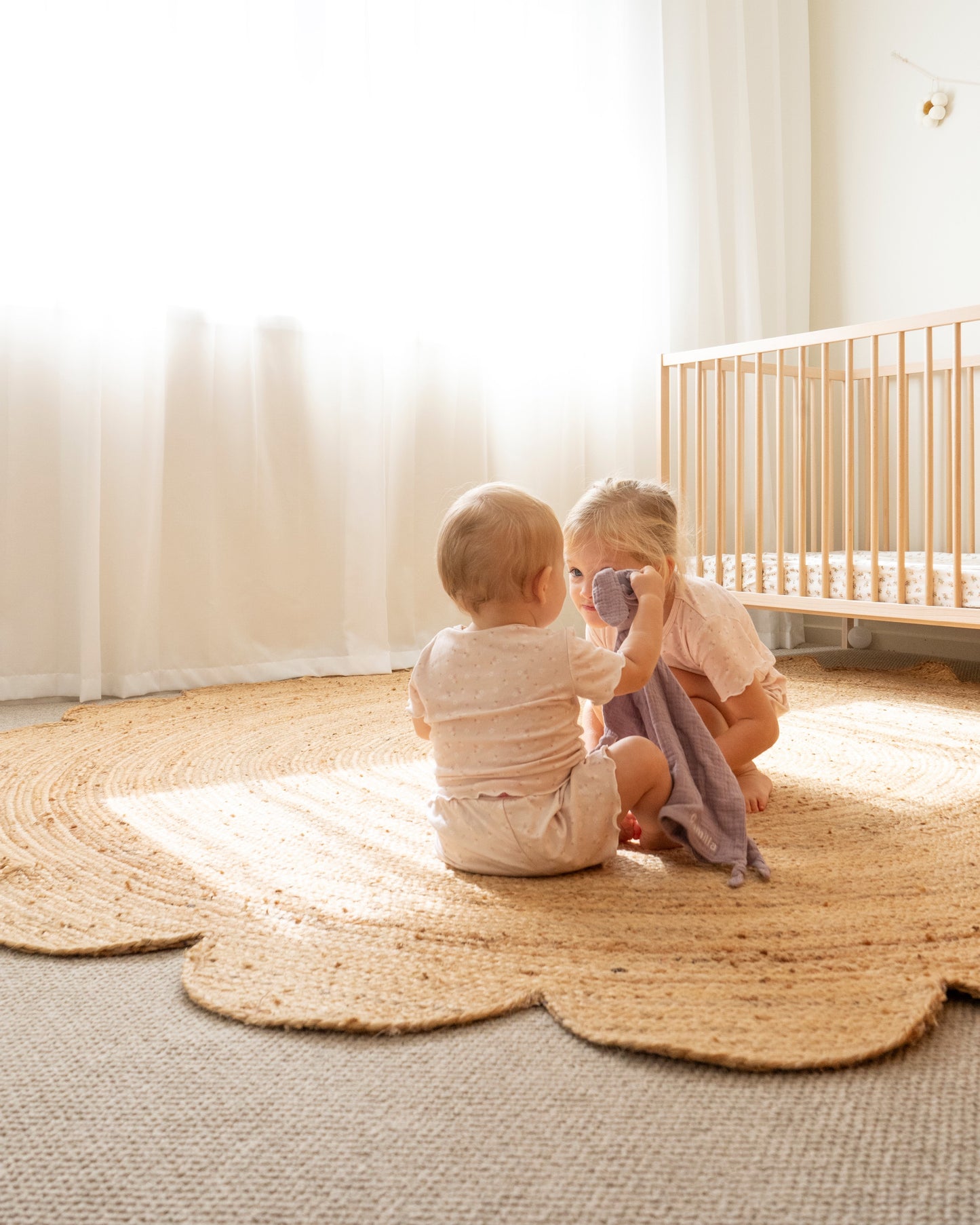 Celeste Natural Brown Scalloped Jute Round Rug