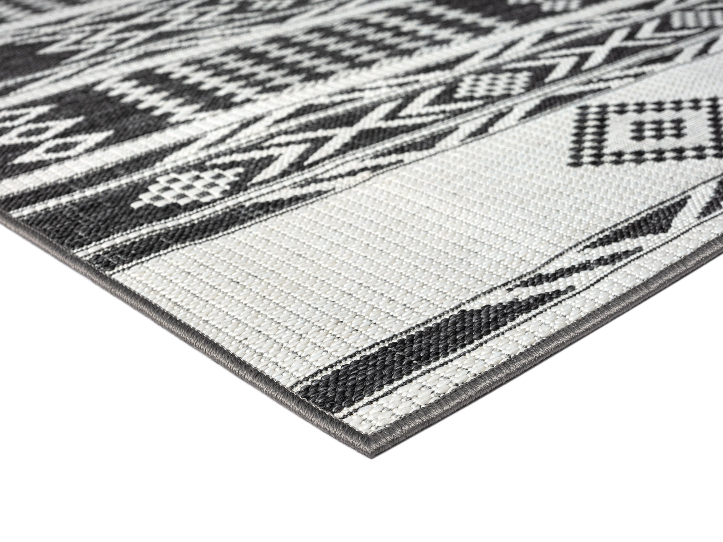 Chenoa Charcoal and Ivory Tribal Flatweave Indoor Outdoor Rug