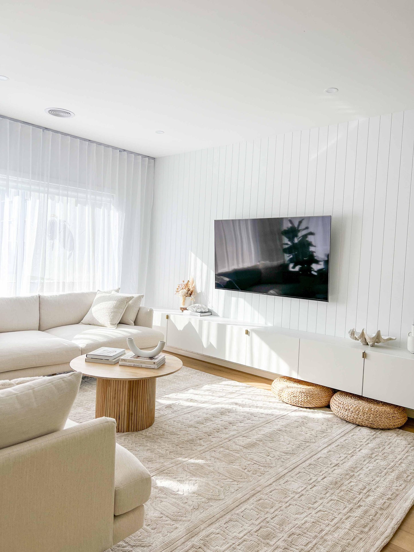 Delphine Ivory and Beige Tribal Transitional Rug