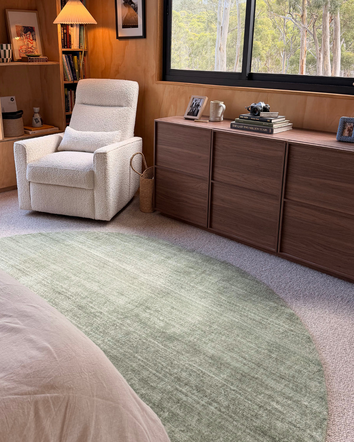 Elena Green Minimal Washable Round Rug