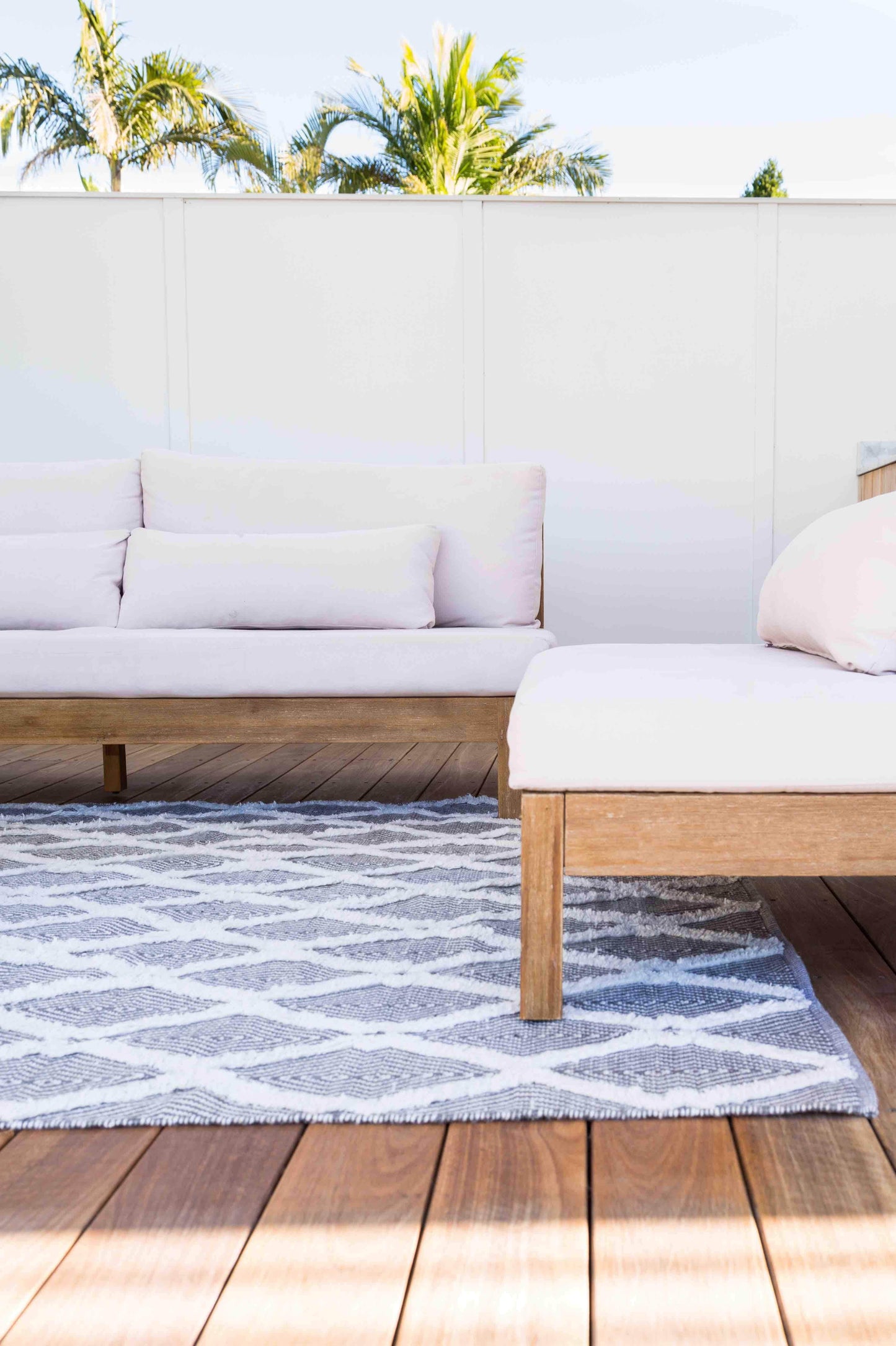 Emelie Monochrome Diamond Tufted Indoor Outdoor Rug