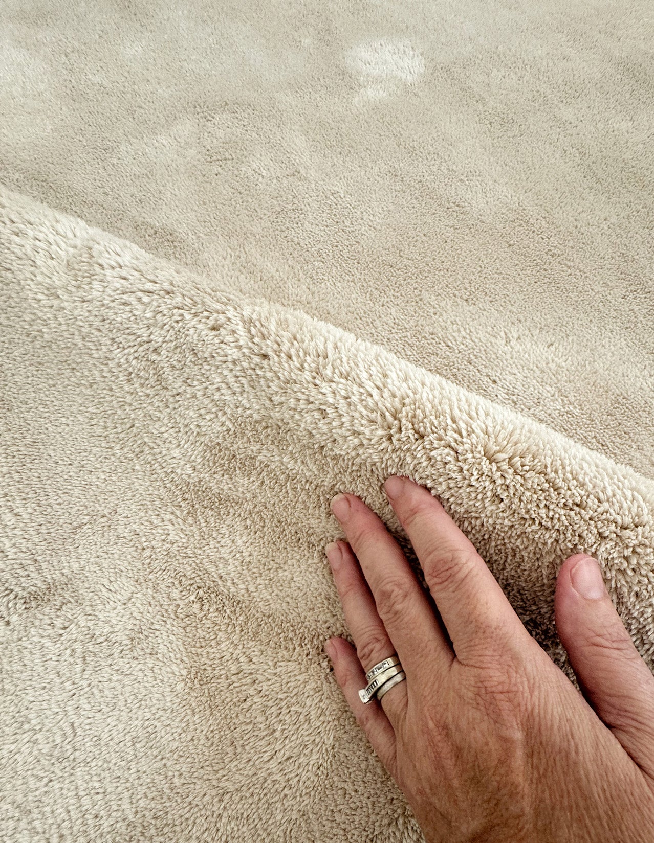 Felda Beige Irregular Round Washable Rug