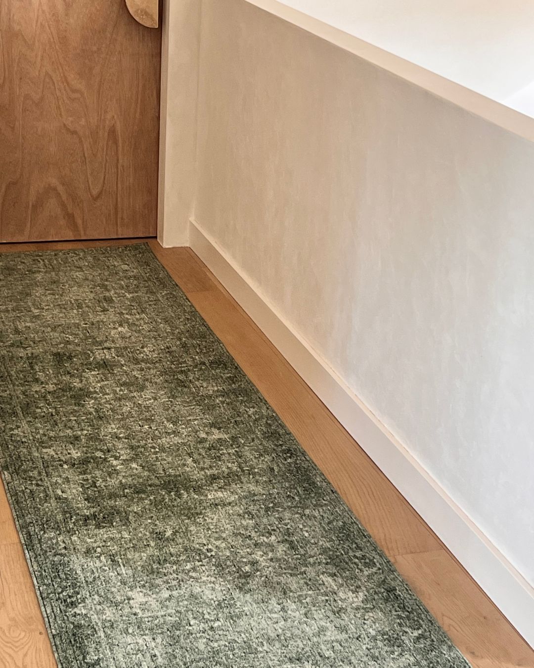 Gaia Tonal Forest Green Runner Rug