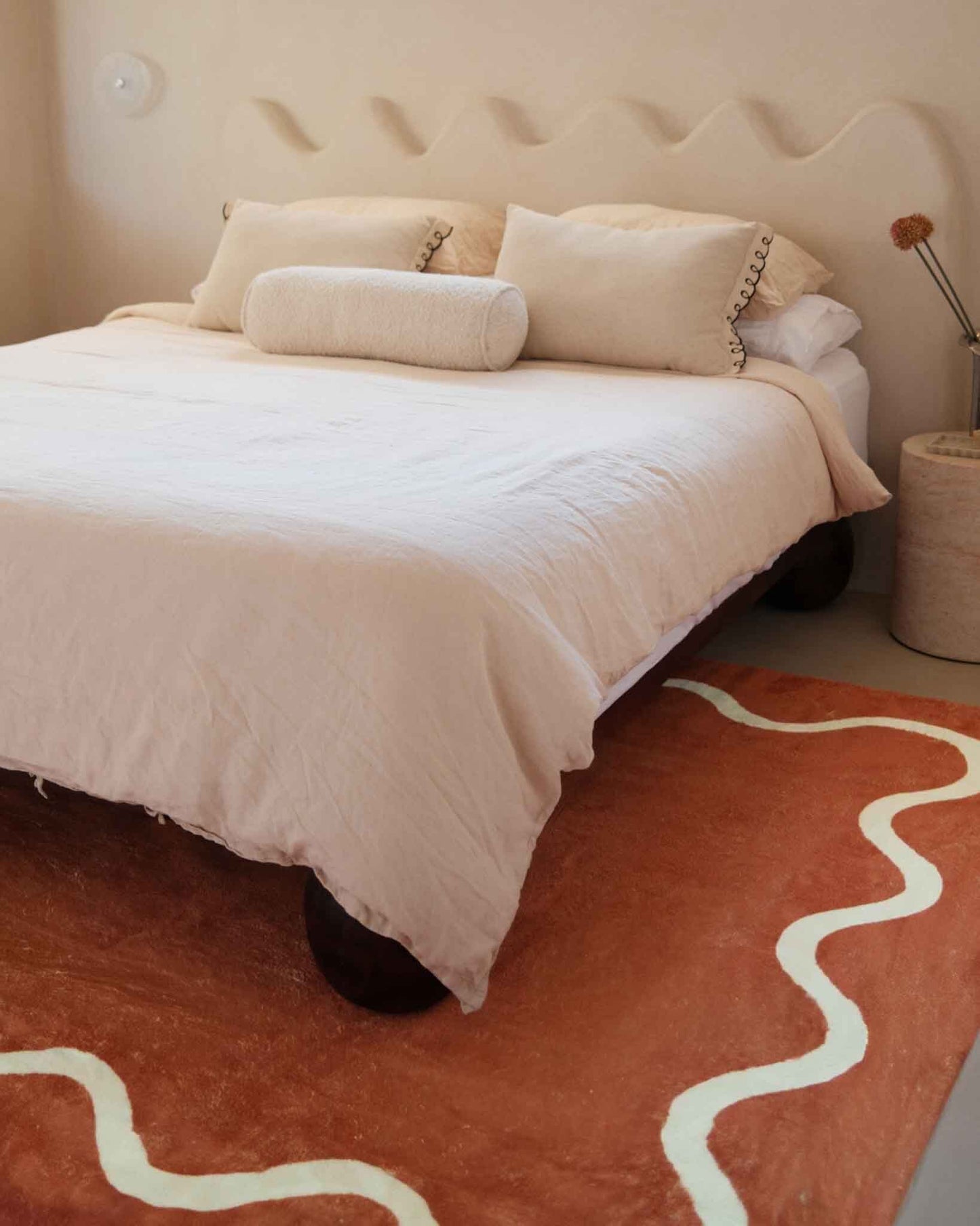 Gertrude Pink and Cream Wiggle Bordered Washable Rug