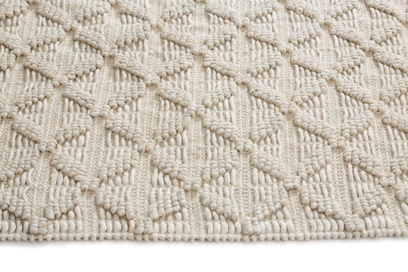 Hanna Ivory Leaflets Wool Blend Rug