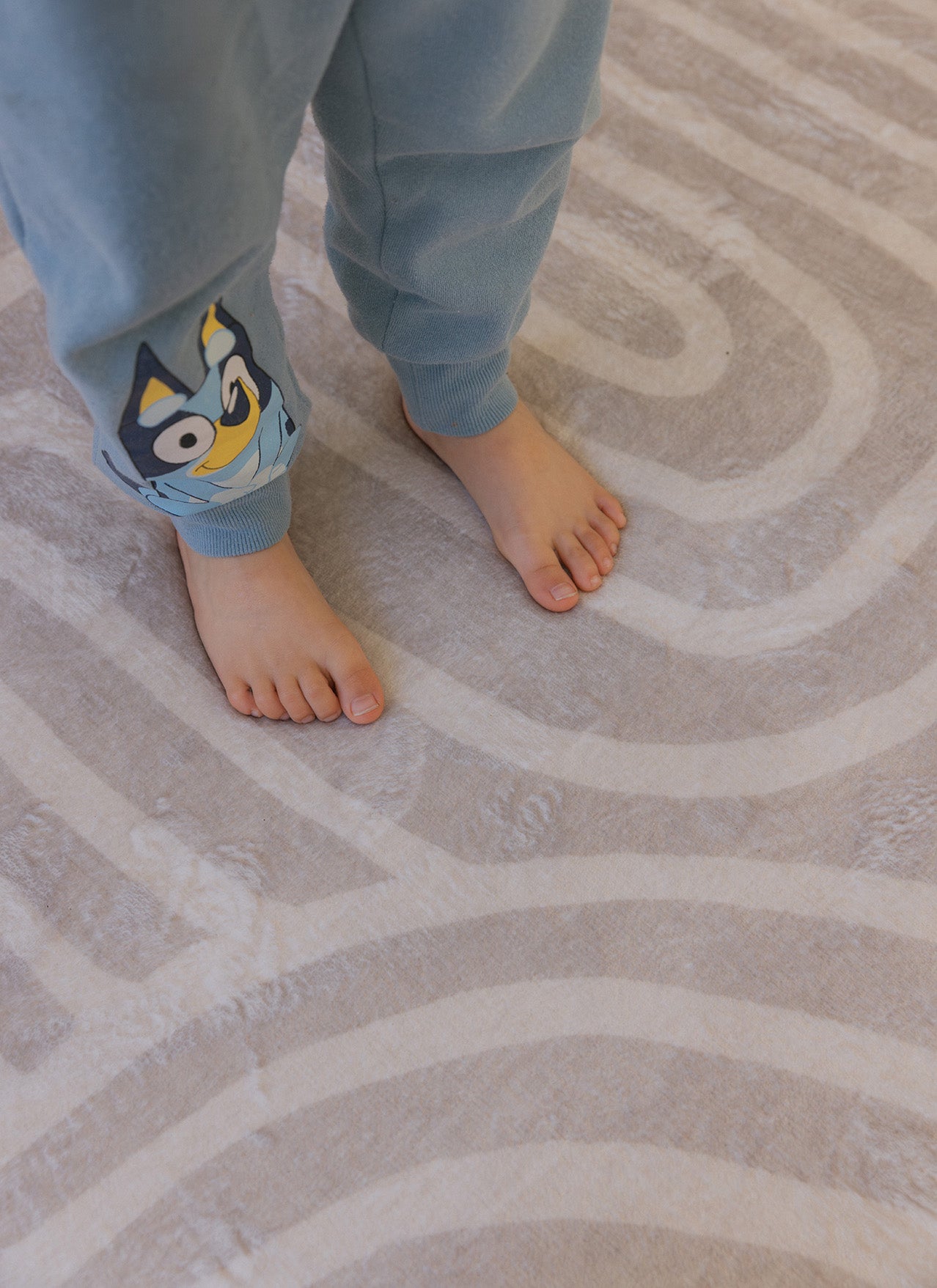 Idra Neutral Abstract Rollie Pollie Round Playmat