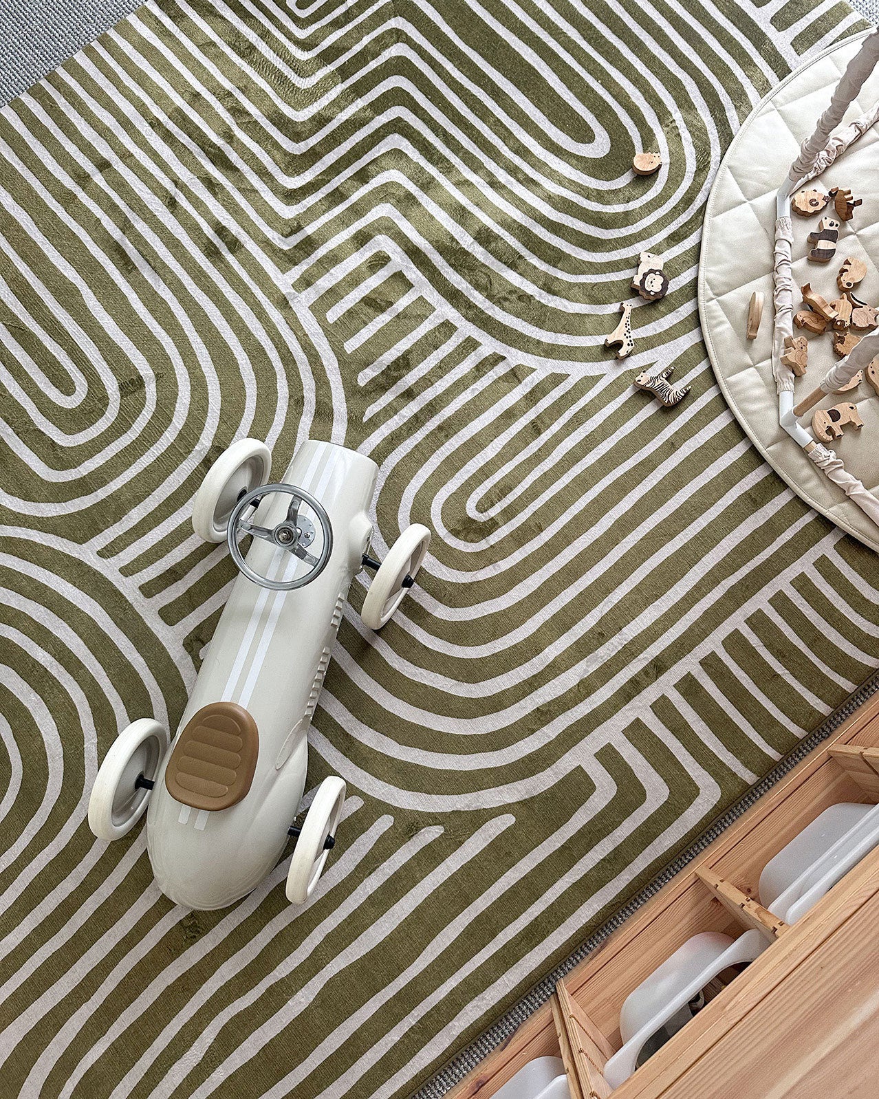 Iloa Green Abstract Rollie Pollie Playmat