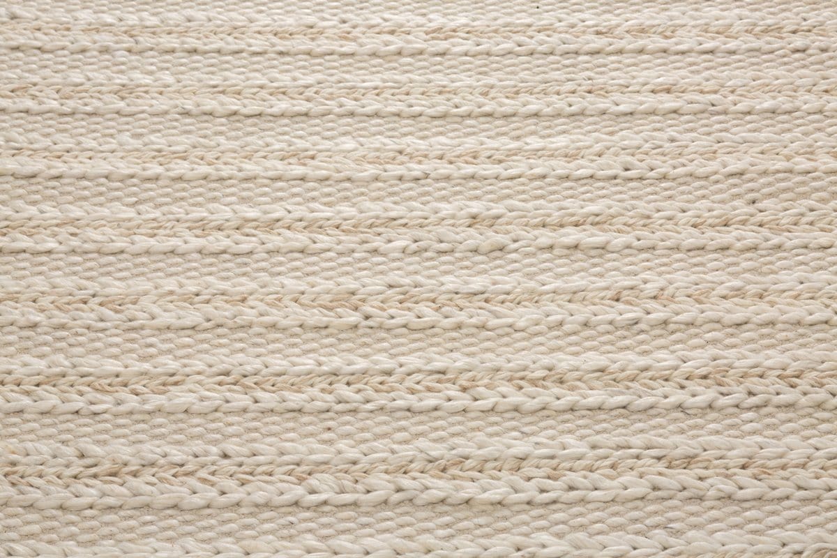 Isabella Marbled Ivory and Beige Braided Rug