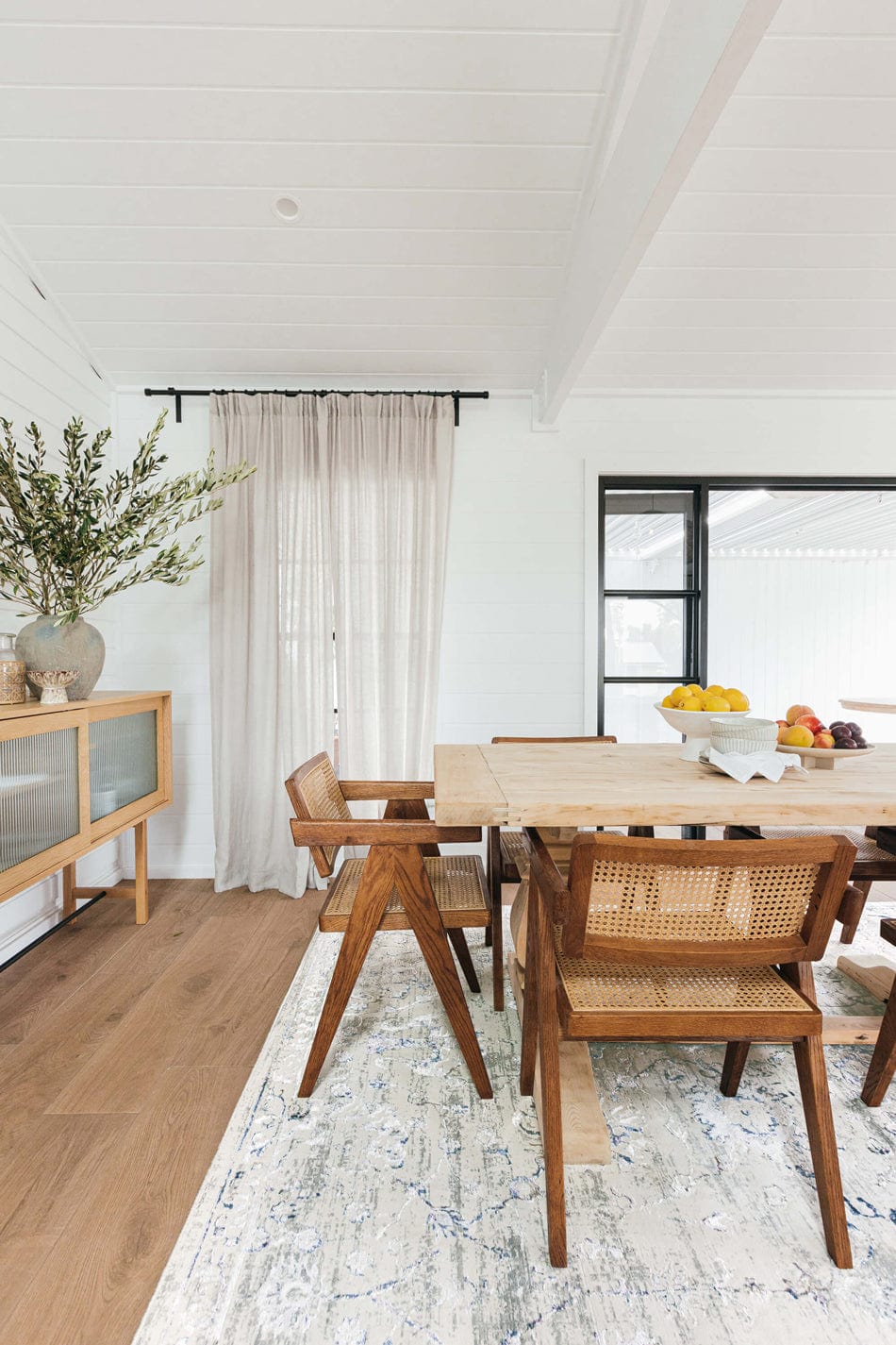 Kimora Cream And Grey Lustrous Transitional Rug