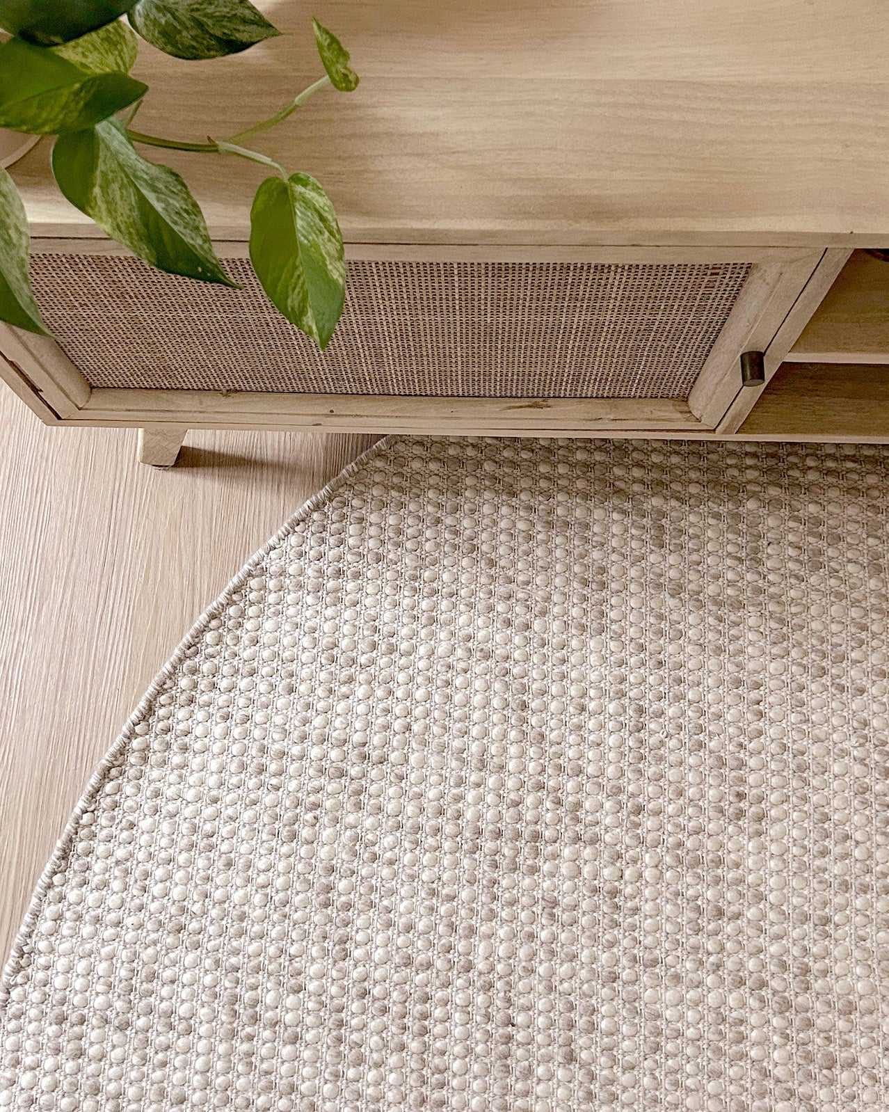 Mallory Marbled Cream and Grey Chunky Wool Round Rug