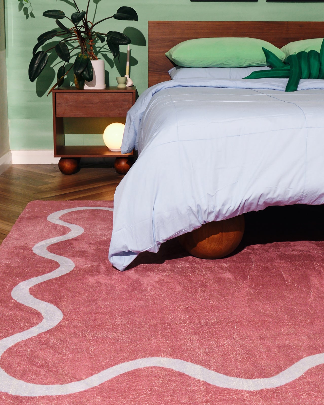 Maud Purple and Blue Wiggle Bordered Washable Rug