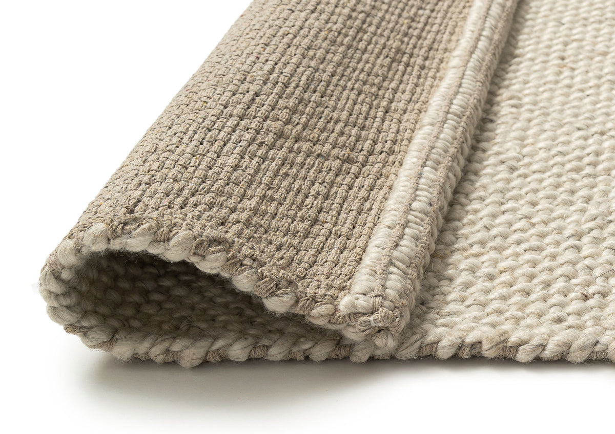 Ornussa Natural Silver Loop Rug