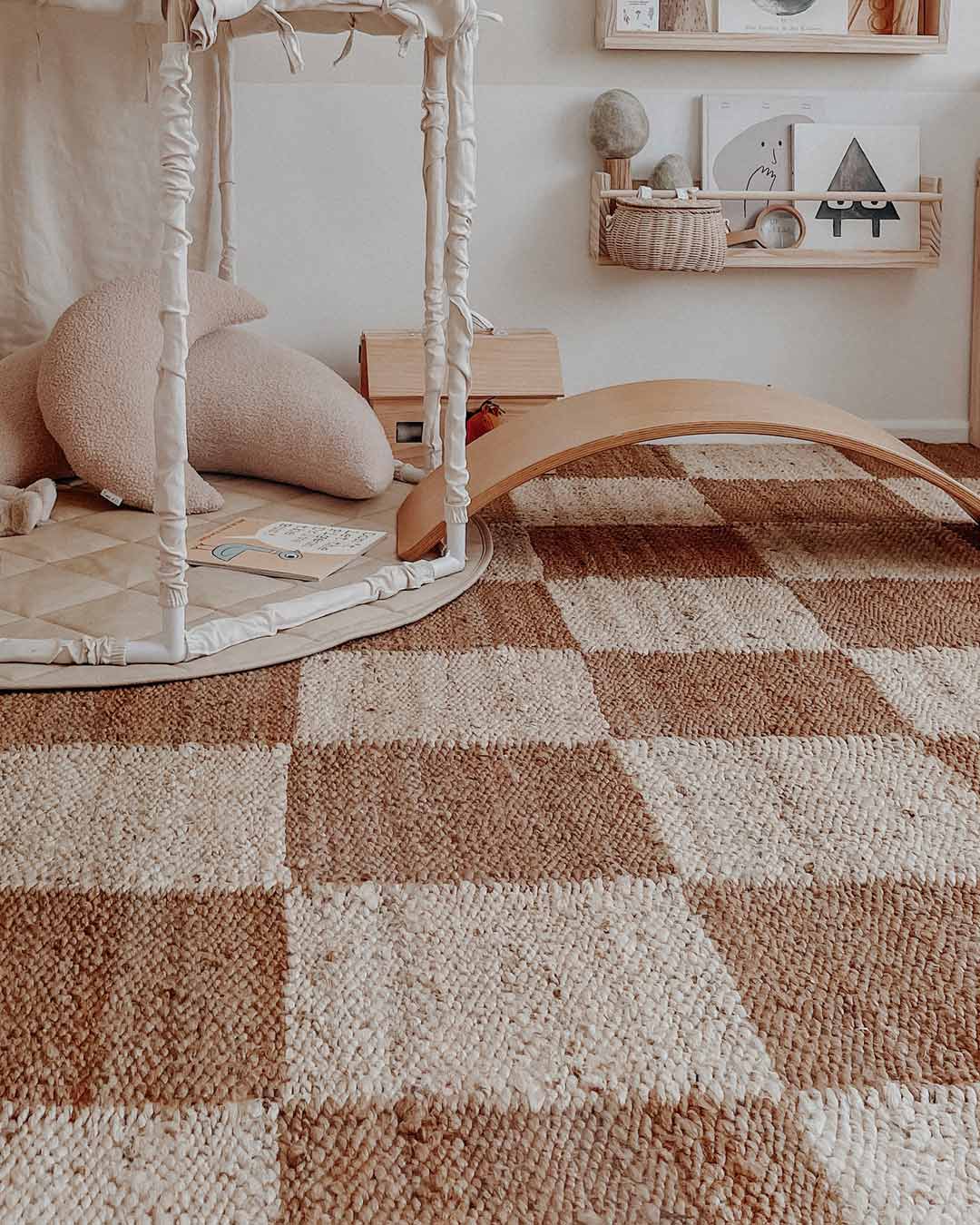 Riley Natural and Bleached Checkered Jute Rug *NO RETURNS UNLESS FAULTY