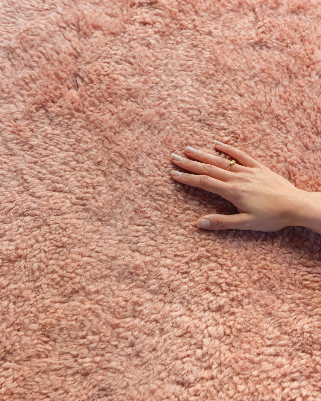 Shannon Pink Wool Shag Rug