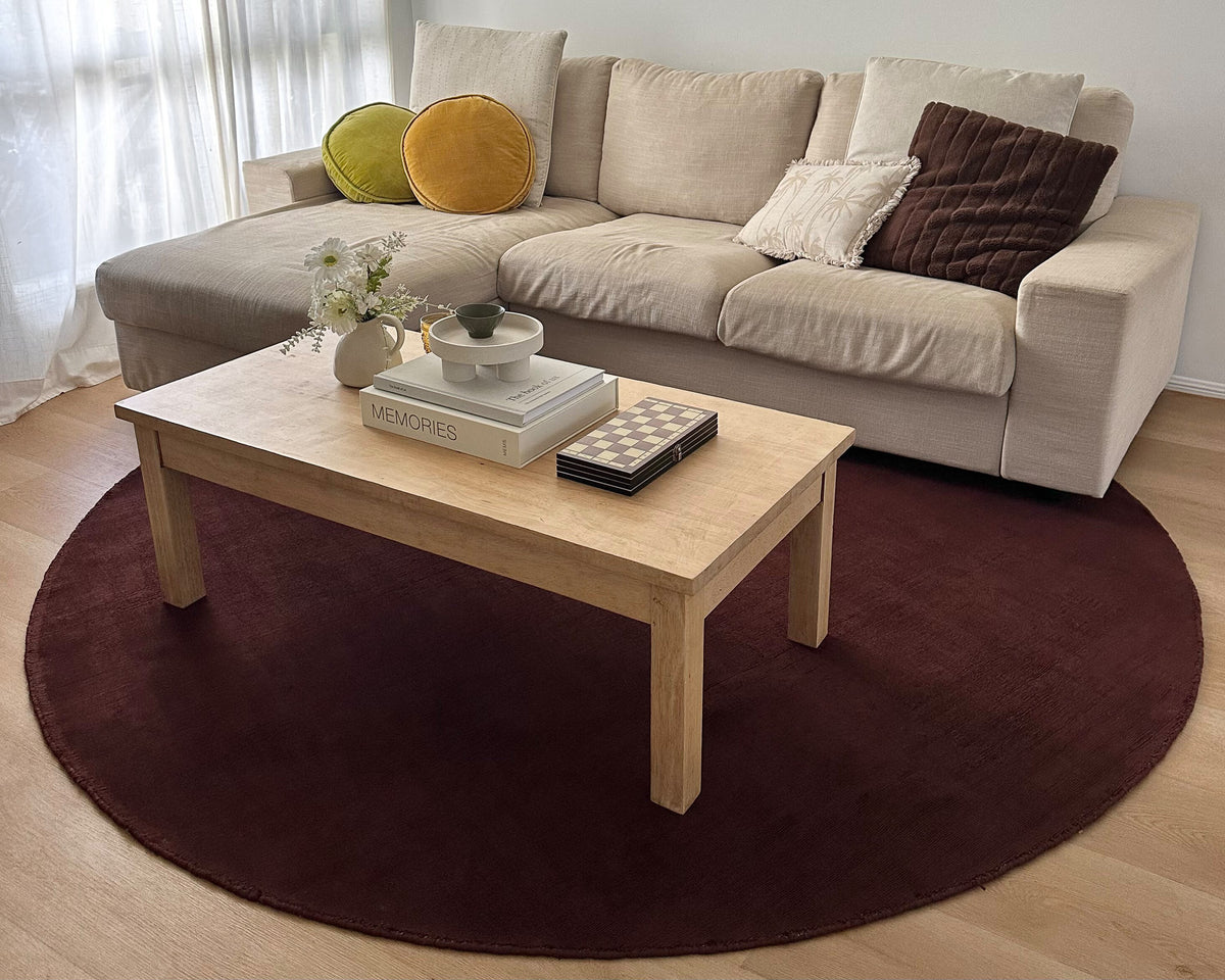 Sullivan Burgundy Handloomed Round Rug
