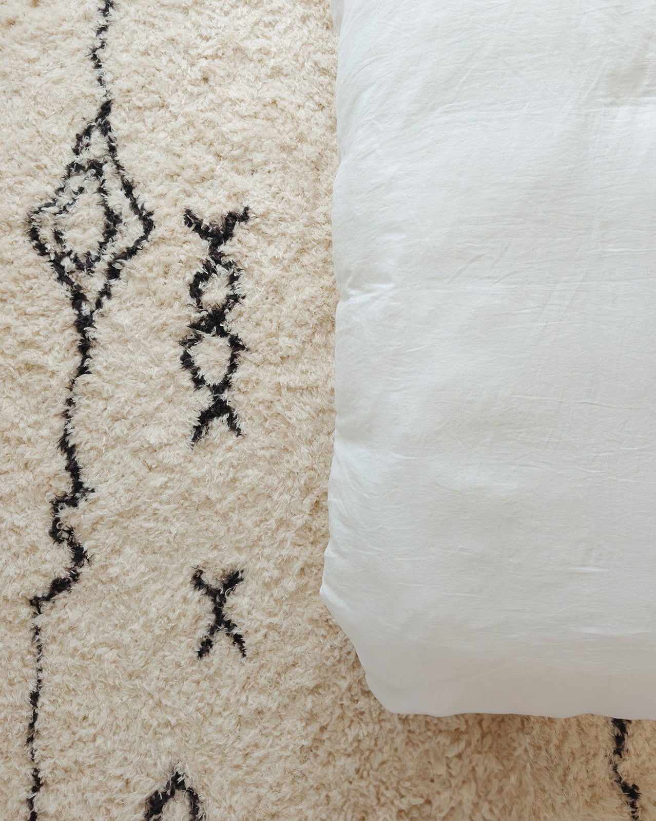 Tabitha Cream & Black Tribal Shag Rug