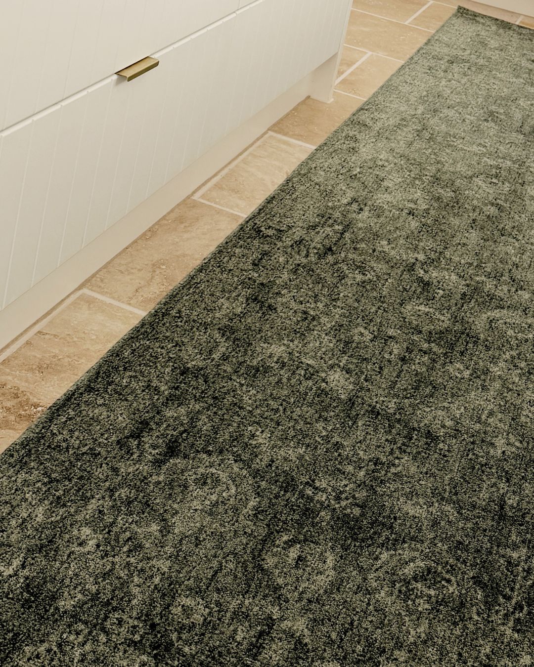 Vinchi Tonal Distressed Forest Green Runner Rug