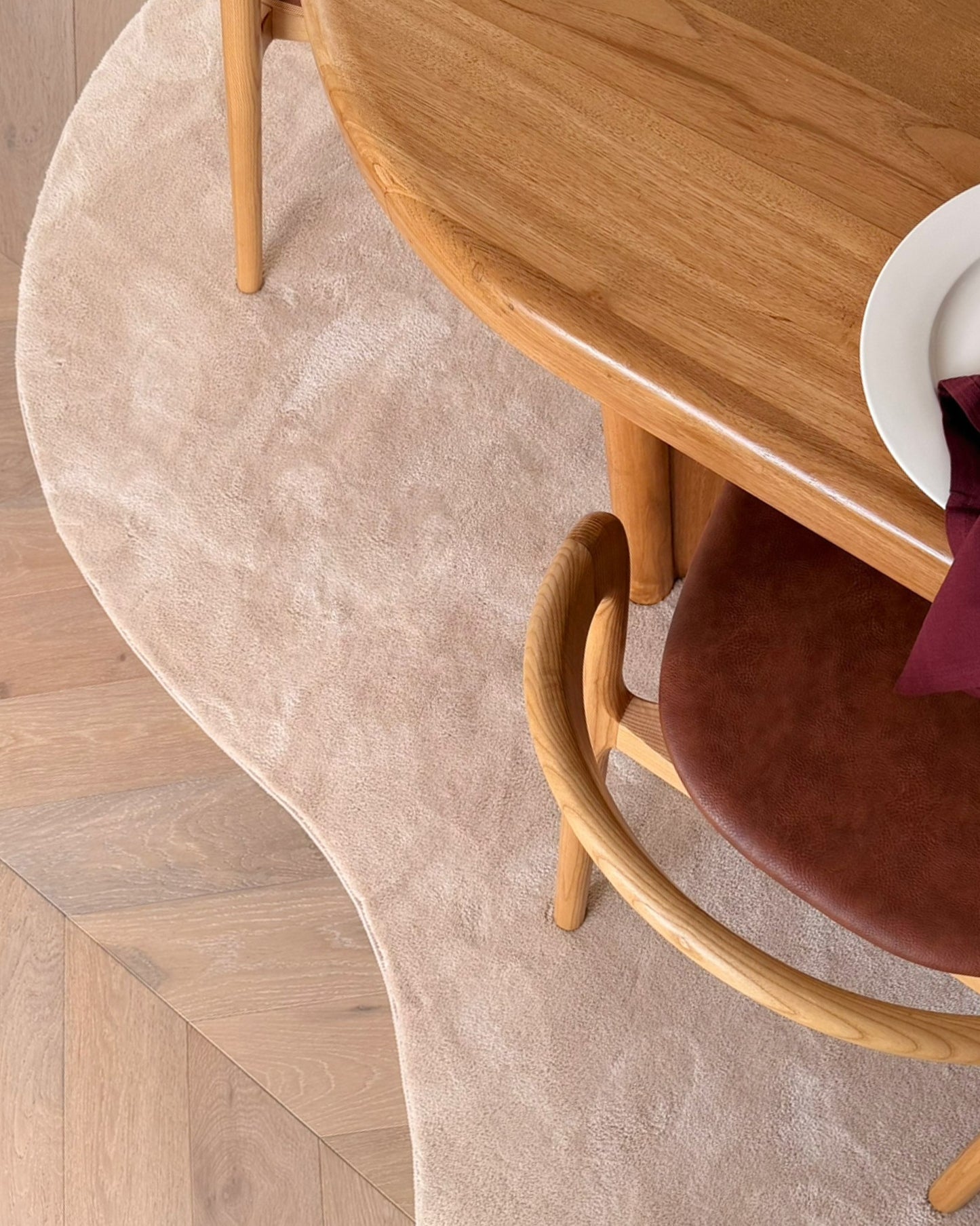 Viveca Beige Irregular Shape Washable Rug